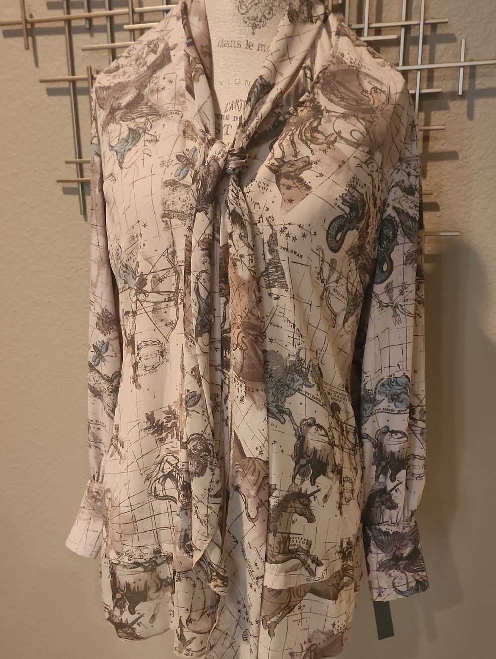 NWT Melissa McCarthy Seven7 Mystical Astrology Blouse Small French Cuffs Tie